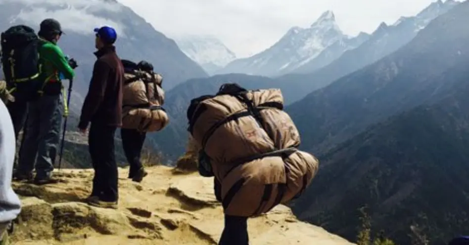 A história do médico que foi ao Nepal e voltou transformado