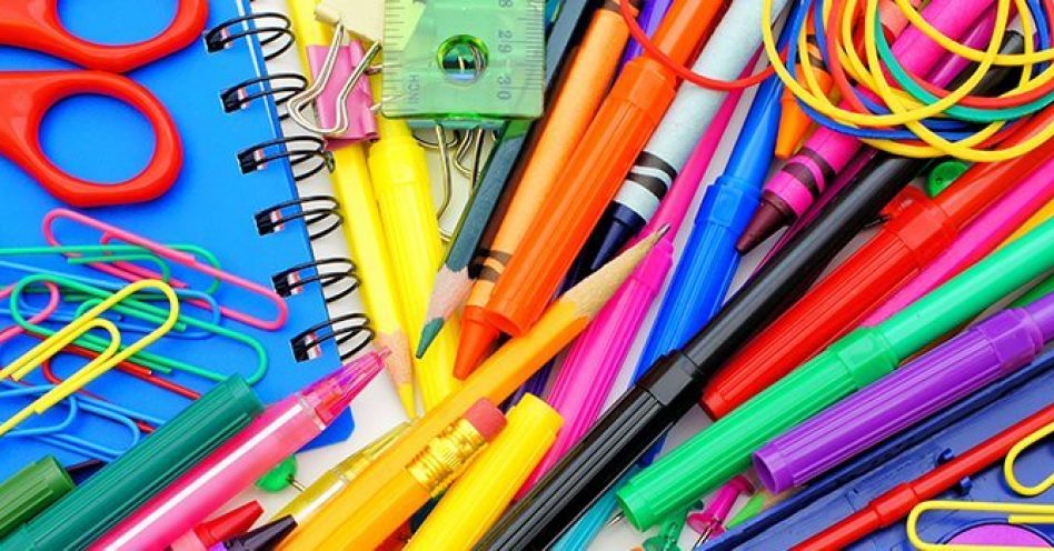 Campanha arrecada material escolar usado para reciclagem