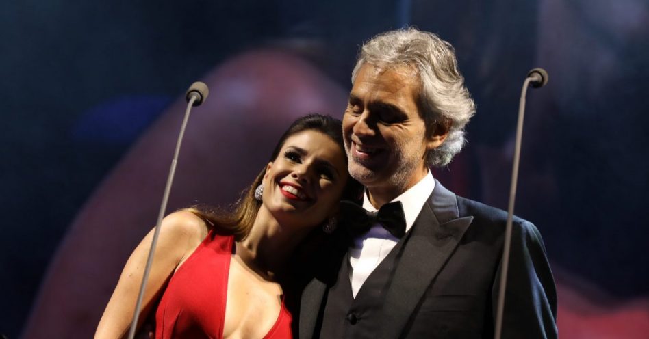 Paula Fernandes se apresentou ontem com Andrea Bocelli no Allianz Parque