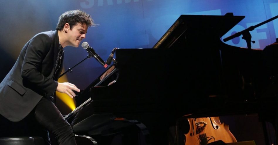 Jamie Cullum lota e encanta Tom Brasil no encerramento do Samsung Best of Blues