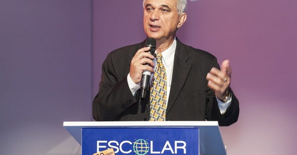 “Escolar Encontra Brasil” leva conhecimento a centros varejistas do País