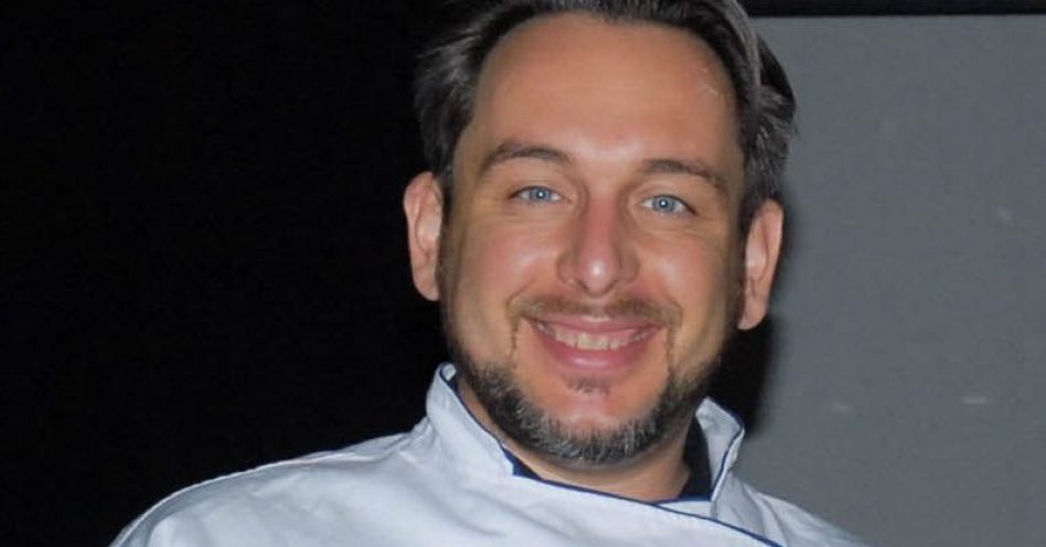 Daniel Ravetta demonstra dinâmica de degustação técnica de vinhos