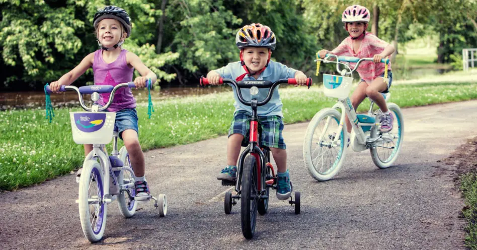 Confira oito dicas para ajudar seu filho a tirar as rodinhas da bicicleta